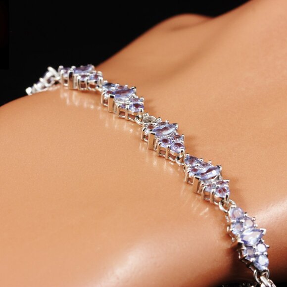 $3950 / CID Jewelers Designer Bracelet / Natural Tanzanite / 14K Gold